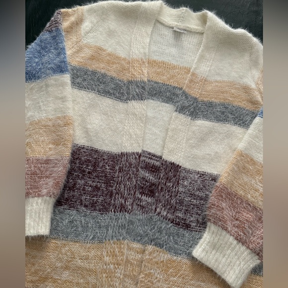 Super soft and cozy long striped sweater - Picture 9 of 9